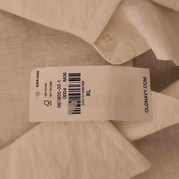 Sleeveless button up shirt. - Picture 6 of 6